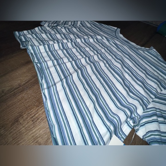 NWT Arizona Boxy Cut Ivory Tee - Picture 3 of 5